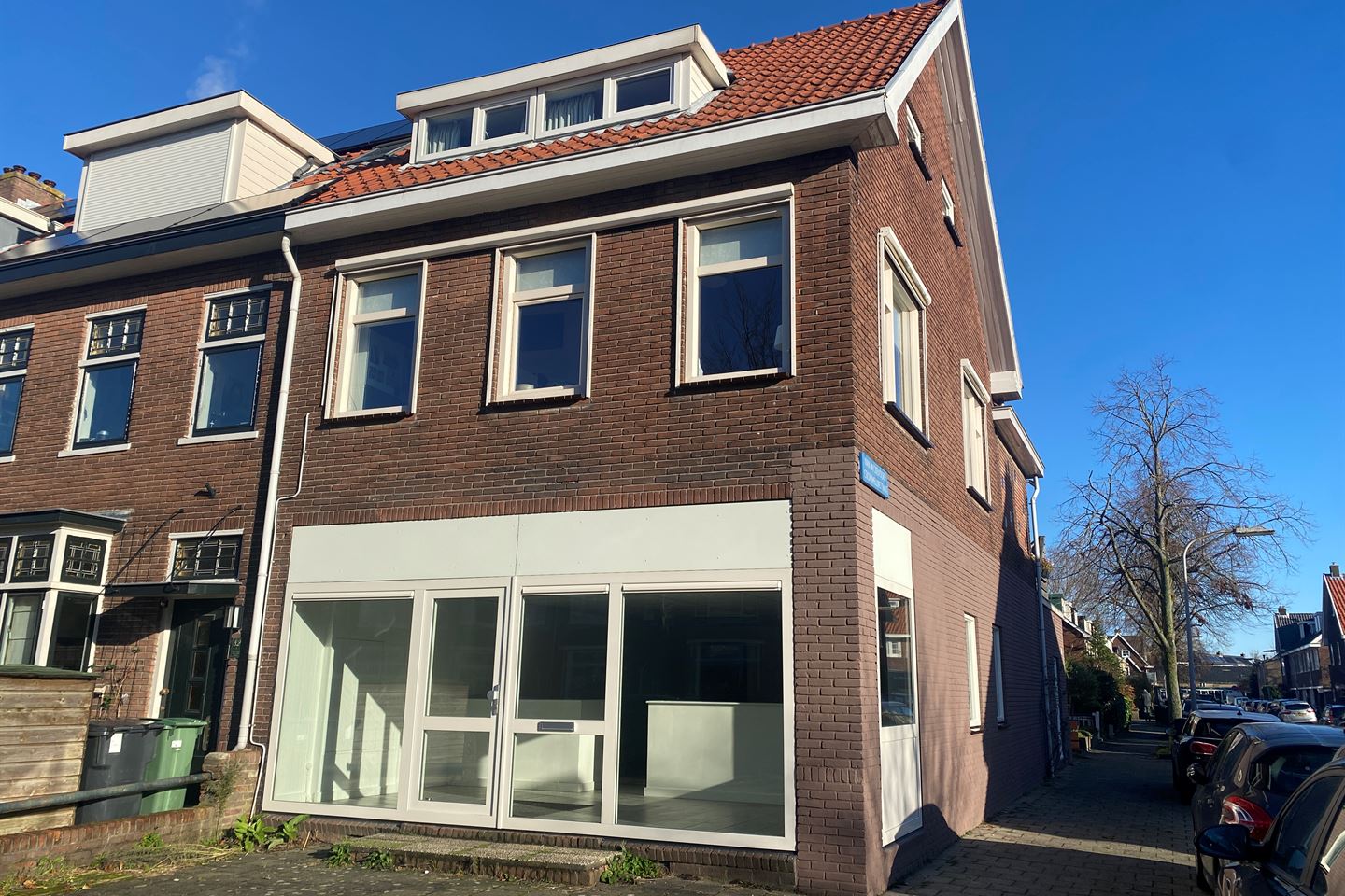 Bekijk foto 2 van Van Nesstraat 80