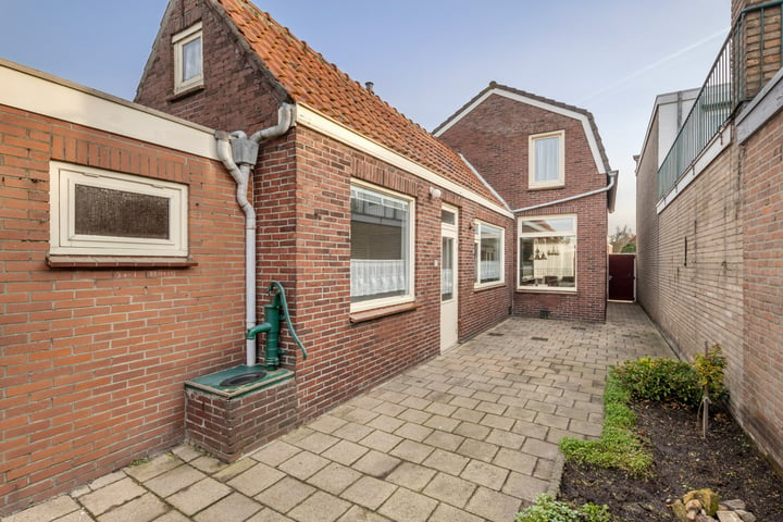 Bekijk foto 32 van Hulsdonksestraat 106