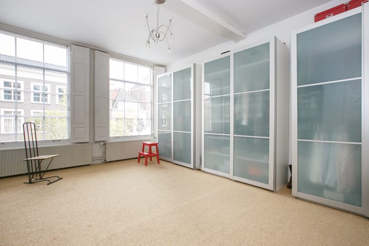 Photo 23 of Voorstraat 19