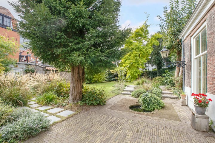 Photo 26 of Voorstraat 19