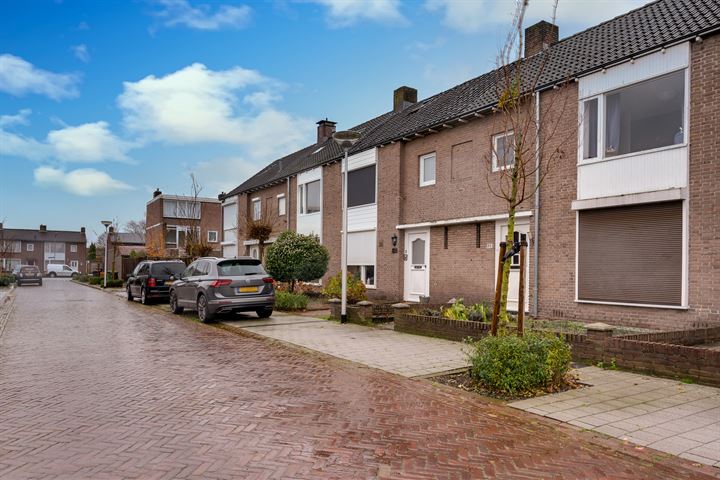 Bekijk foto 3 van Reestraat 18