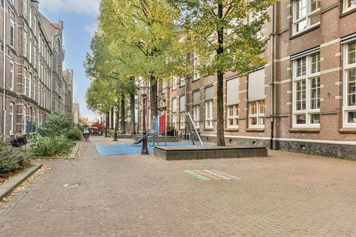 Bekijk foto 20 van Van Heemskerckstraat 70