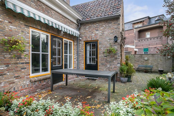 View photo 52 of Sint Vincentiusstraat 109