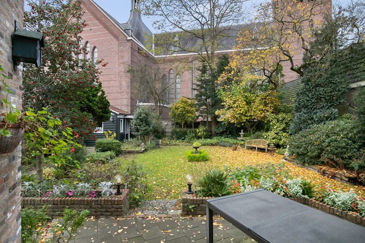 View photo 48 of Sint Vincentiusstraat 109