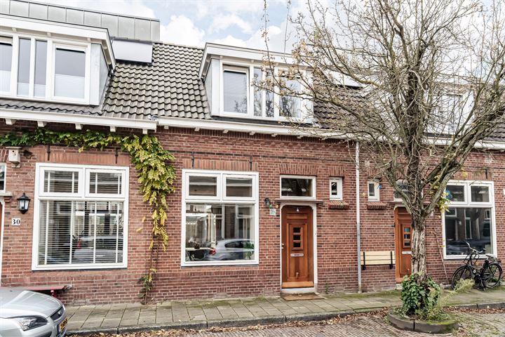 Bekijk foto 1 van Alberdingk Thijmstraat 28