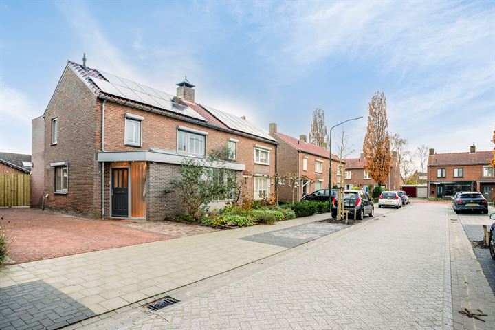 Bekijk foto 3 van Bernhardstraat 21