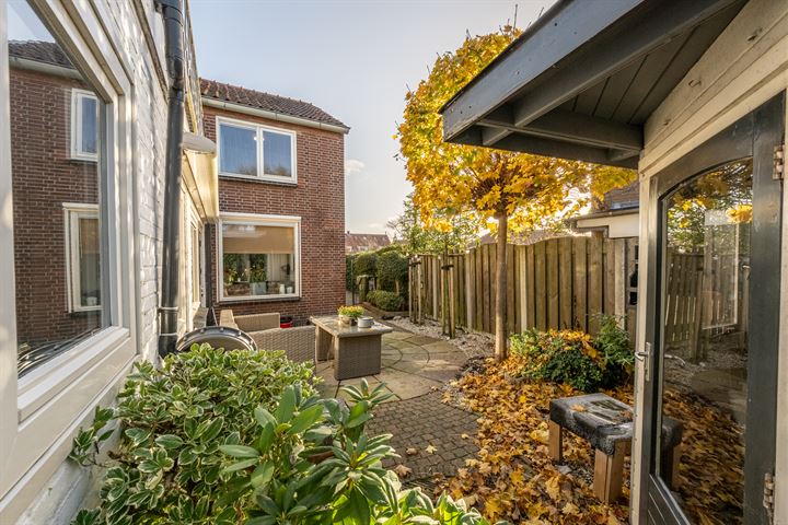 Bekijk foto 20 van Prins Hendrikstraat 27