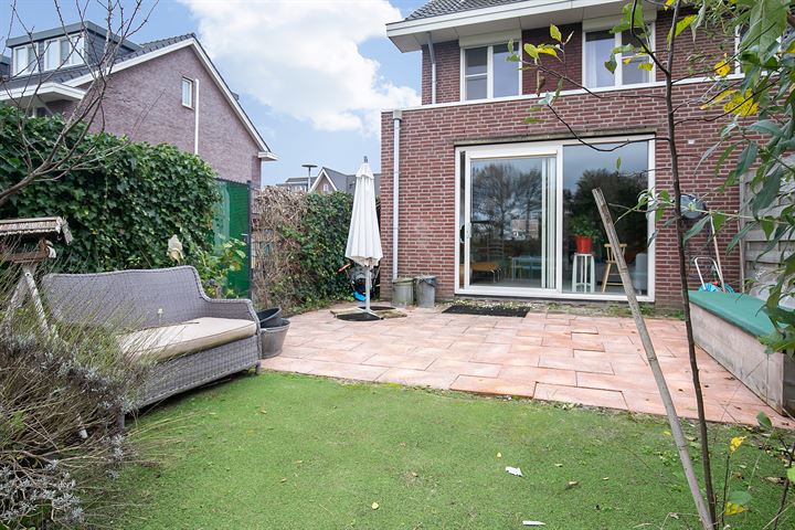 Bekijk foto 39 van Narcisstraat 42