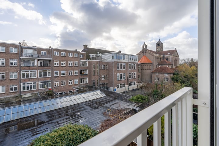 View photo 16 of Lomanstraat 71-E