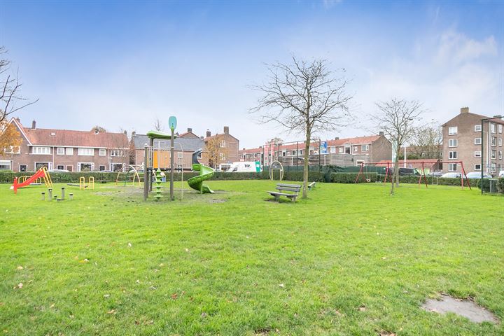 Bekijk foto 34 van Leeuwerikstraat 92