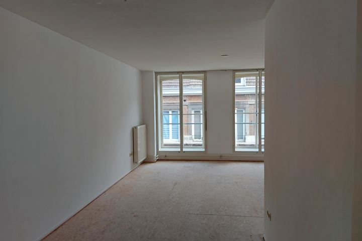 Bekijk foto 5 van Vijfharingenstraat 8--C 17