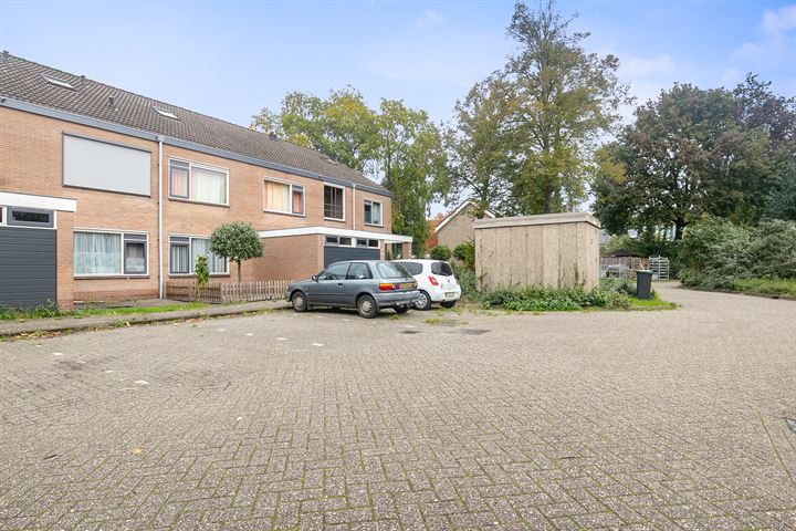 Bekijk foto 22 van Tuinfluiterstraat 71