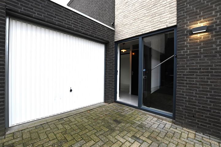 Bekijk foto 7 van Weustenraadstraat 1