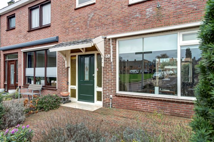 Bekijk foto 7 van Willem van Velsenstraat 39