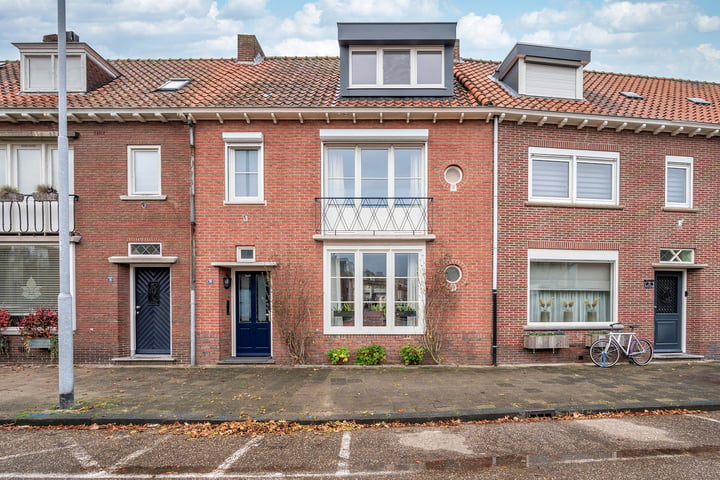 Bekijk foto 37 van Gasthuiskampstraat 12