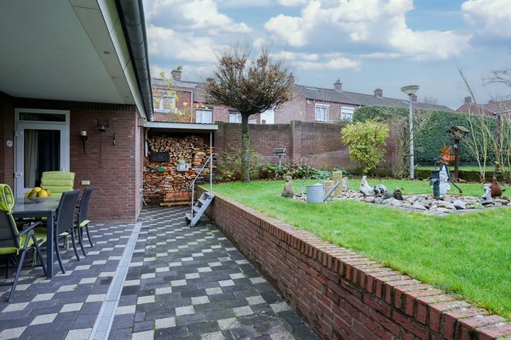 Bekijk foto 37 van Prins Bernhardstraat 31