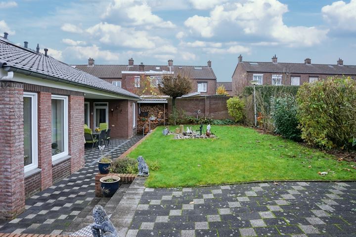 Bekijk foto 42 van Prins Bernhardstraat 31