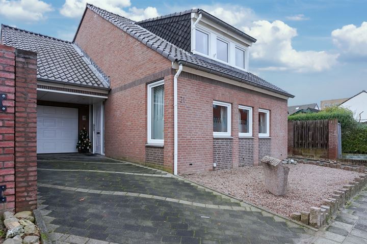 Bekijk foto 46 van Prins Bernhardstraat 31