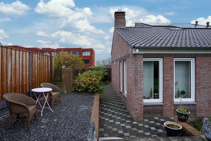 Bekijk foto 41 van Prins Bernhardstraat 31