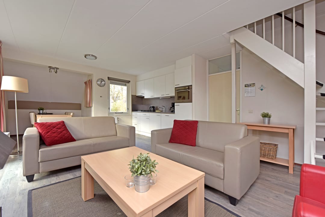 Foto 11 van Zwembadweg 1-106