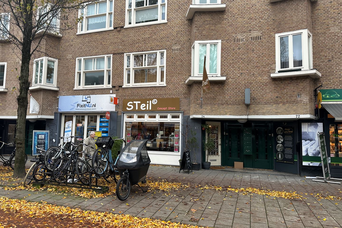 Bekijk foto 1 van Rijnstraat 74-h