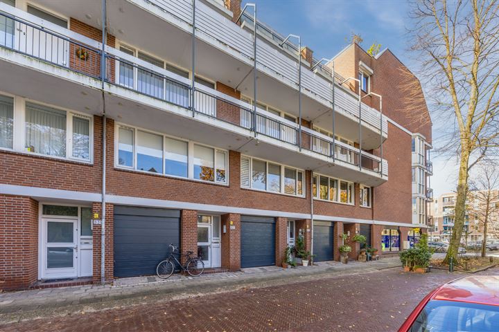 Bekijk foto 5 van Frederikstraat 835