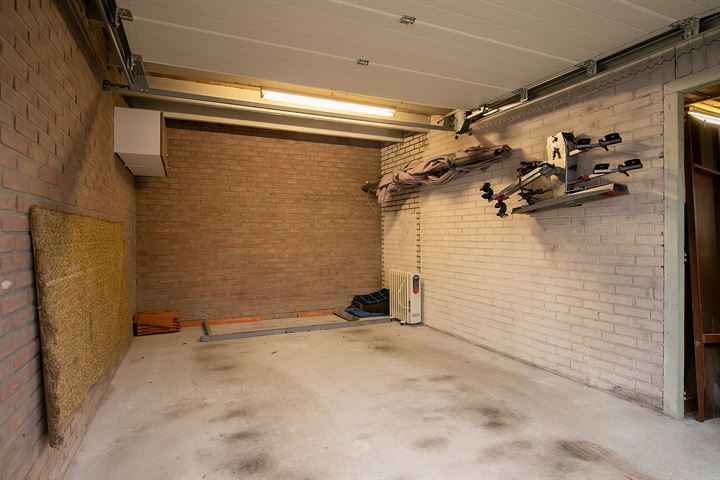 Bekijk foto 46 van Hinkelingestraat 13