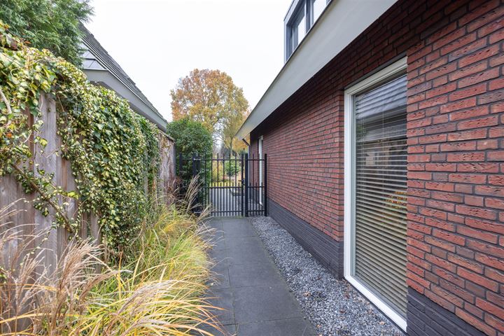 Bekijk foto 54 van Steinwegstraat 26