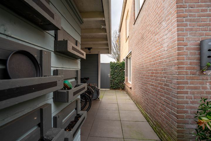 Bekijk foto 47 van Hendrikstraat 14