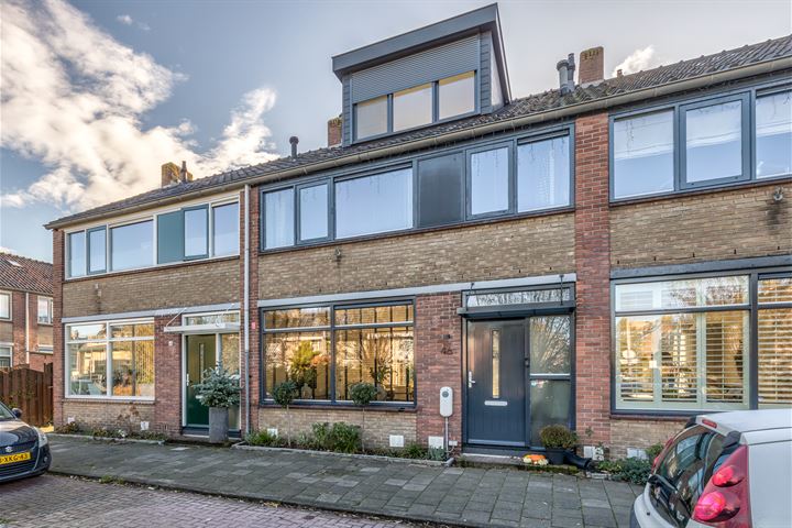 View photo 27 of P C Hooftstraat 46