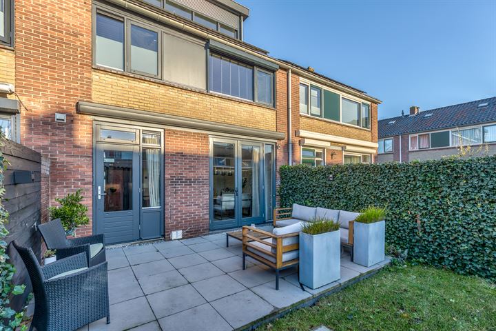 View photo 12 of P C Hooftstraat 46