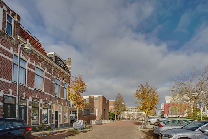 Bekijk foto 31 van Pasteurstraat 48