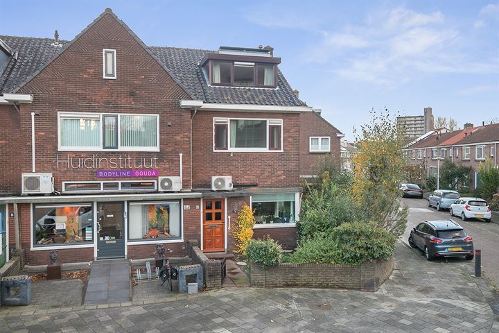 Bekijk foto 34 van Jan Luykenstraat 62