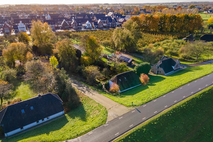 Bekijk foto 4 van Lekdijk Oost 22