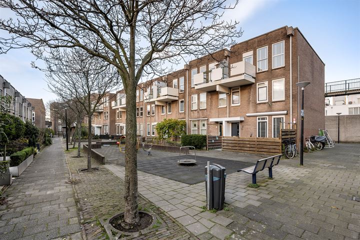 Bekijk foto 1 van Taanstraat 71