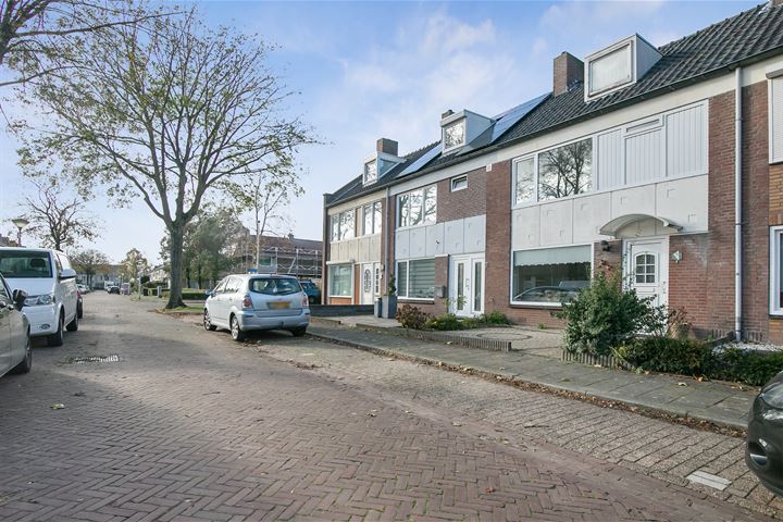 Bekijk foto 32 van Sebastiaan van Noyestraat 5