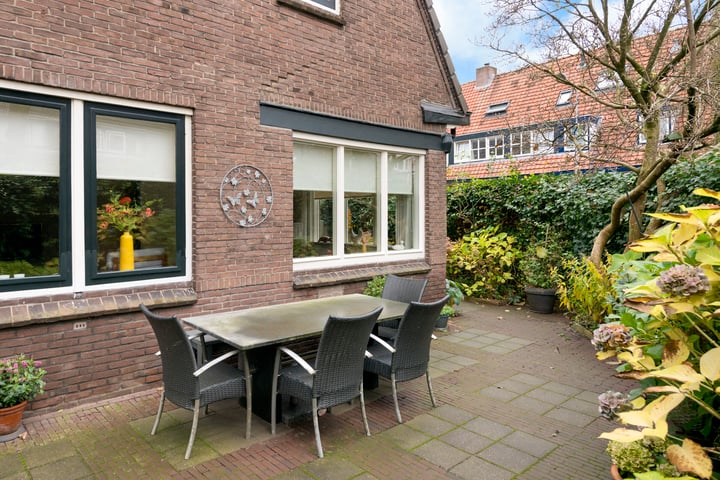 Bekijk foto 43 van Backerstraat 2