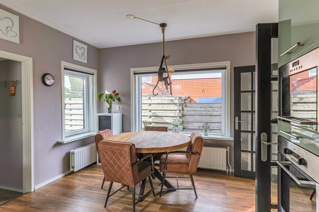 Foto 16 van Jan ten Catestraat 8