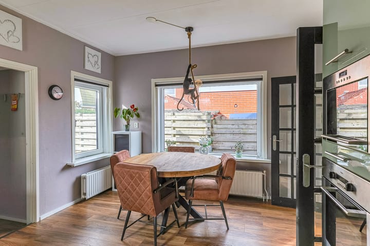 Foto 16 van Jan ten Catestraat 8