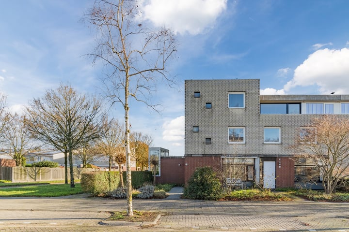 Bekijk foto 1 van Oudenboschstraat 30