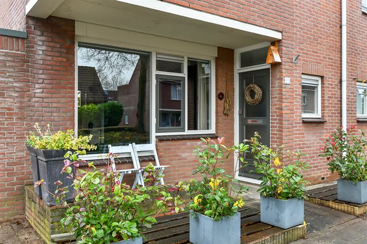 Bekijk foto 5 van Woudrichemstraat 33