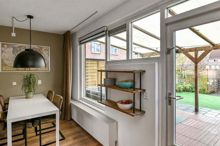 Bekijk foto 12 van Woudrichemstraat 33