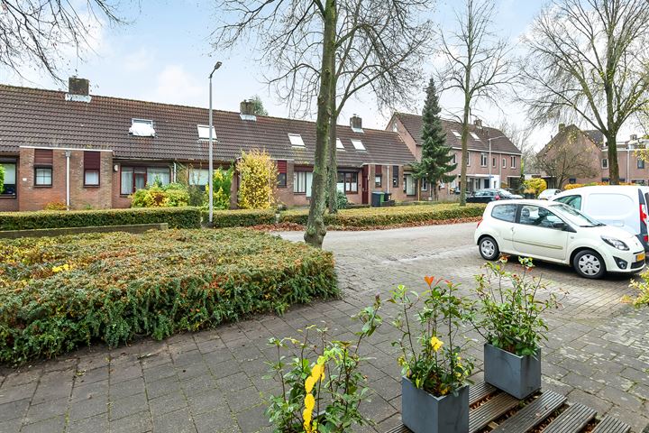 Bekijk foto 30 van Woudrichemstraat 33