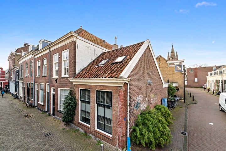 Bekijk foto 30 van Cellebroerstraat 21