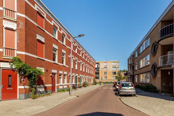 Bekijk foto 34 van Tochtstraat 59