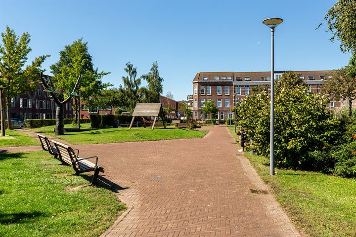 Bekijk foto 35 van Tochtstraat 59