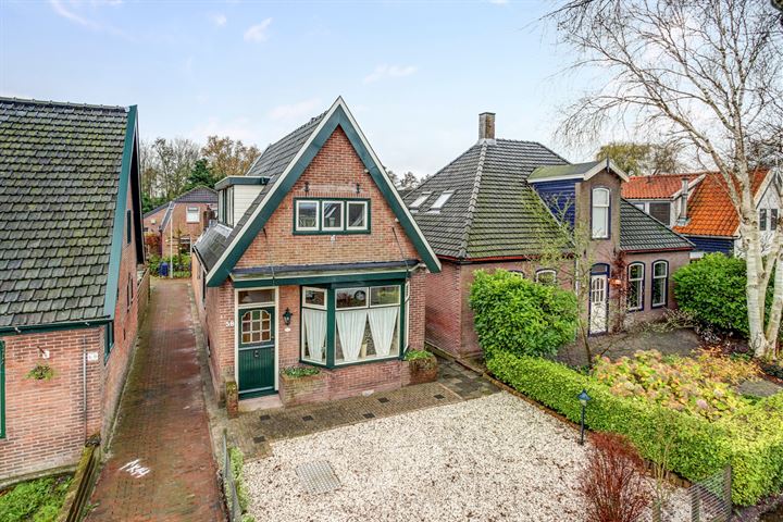 Bekijk foto 1 van Spoorstraat 58