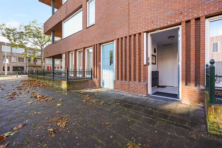 Bekijk foto 37 van Vosmaerstraat 42