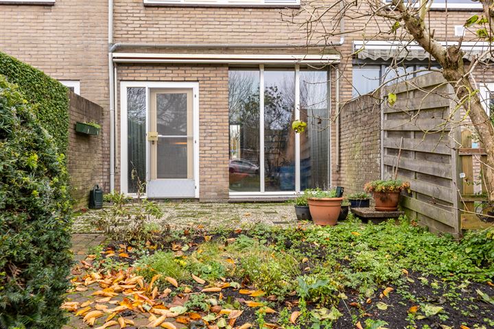 Bekijk foto 30 van Voltastraat 71