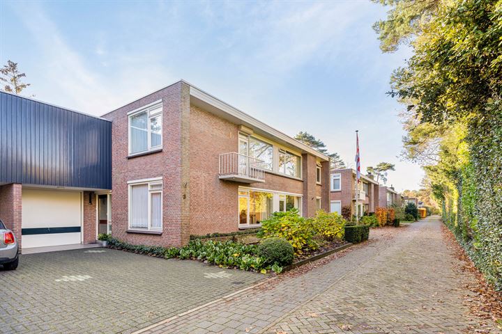 Bekijk foto 1 van Rubensstraat 3